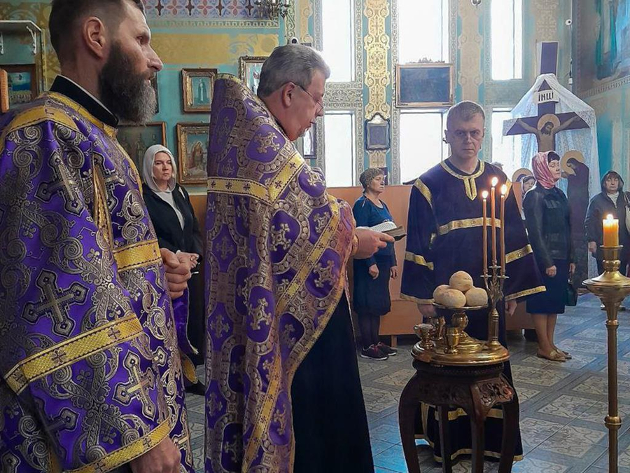 Воздвиження Чесного і Животворящого Хреста Господнього (Вечірнє богослужіння, ФОТО) | Фото 13