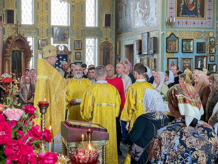 Неділя 1-а після П'ятидесятниці. Собор всіх святих (ФОТО) | Фото 50