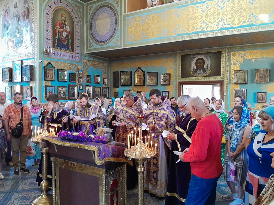 Винесення Чесних Древ Животворящого Хреста Господнього (ФОТО) | Фото 27