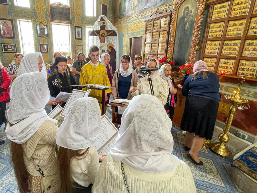 Неділя 1-а після П'ятидесятниці. Собор всіх святих (ФОТО) | Фото 41