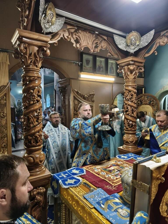 Святкове богослужіння у Свято-Покровському храмі (Велика Данилівка, ФОТО) | Фото 11