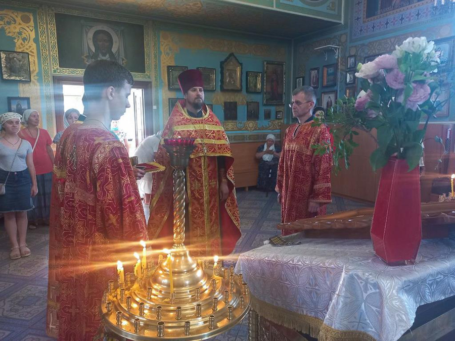 День пам'яті великомученика та цілителя Пантелеймона (Вечірнє богослужіння, ФОТО) | Фото 4