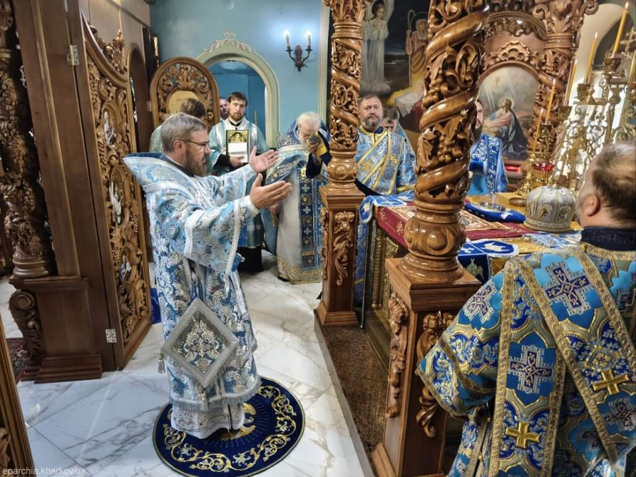 Святкове богослужіння у Свято-Покровському храмі (Велика Данилівка, ФОТО) | Фото 12