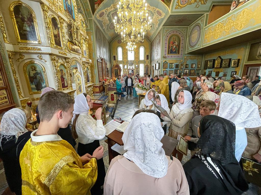 Неділя 1-а після П'ятидесятниці. Собор всіх святих (ФОТО) | Фото 48