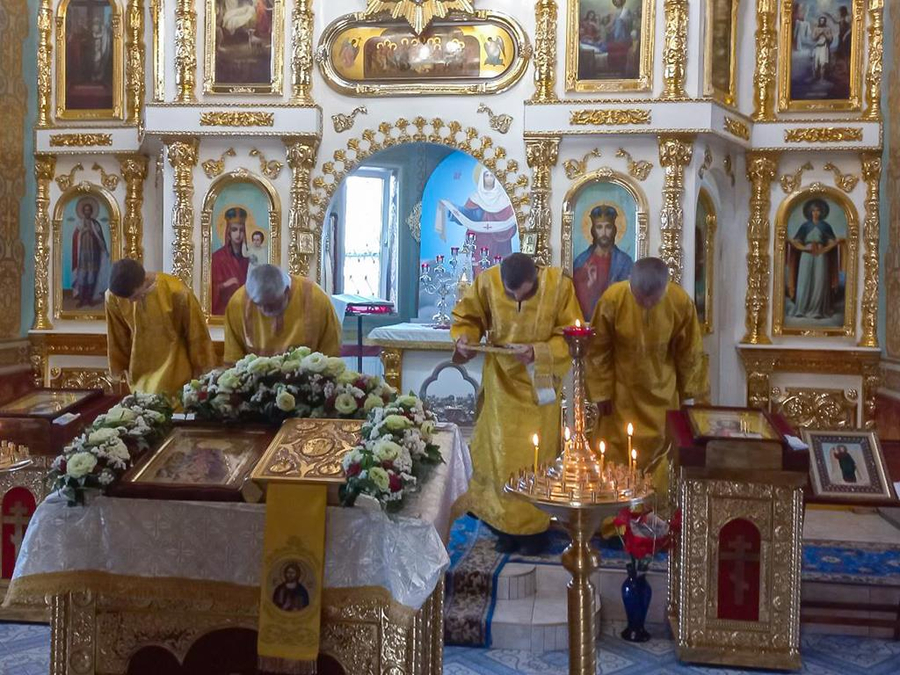 Неділя 6-а після П'ятидесятниці (Вечірнє богослужіння, ФОТО) | Фото 11