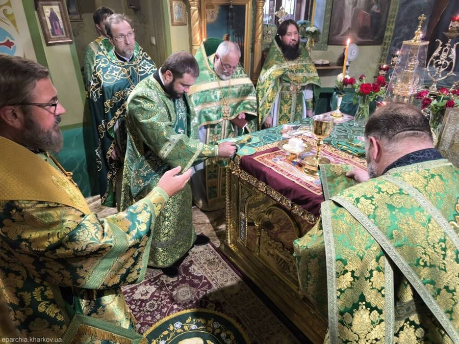 Престольне свято у храмі на честь 2000-річчя Різдва Христового (ФОТО) | Фото 12