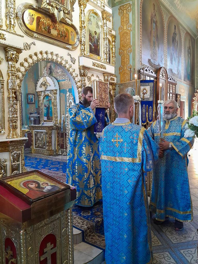 Вечірня свята Успіння Пресвятої Богородиці (ФОТО) | Фото 11