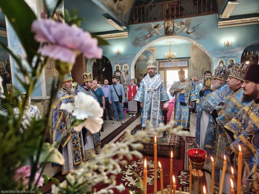 Святкове богослужіння у Свято-Покровському храмі (Велика Данилівка, ФОТО) | Фото 6