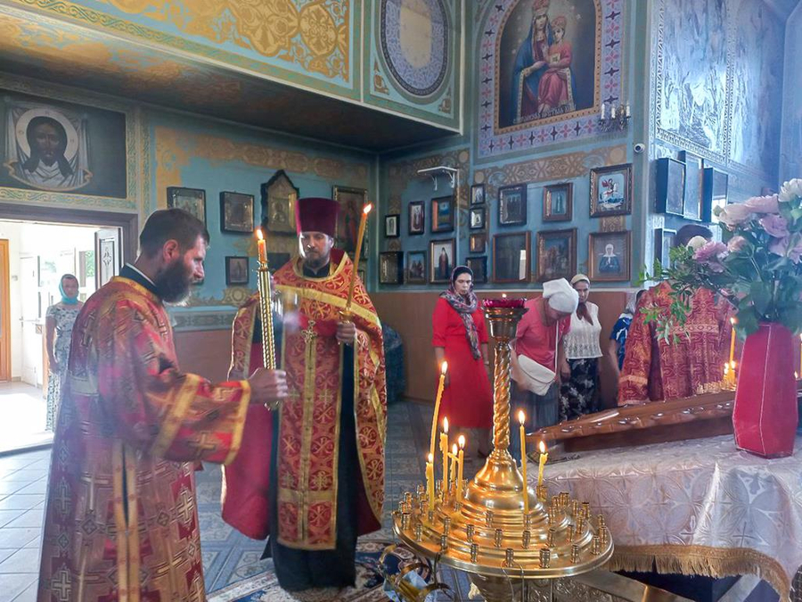 День пам'яті великомученика та цілителя Пантелеймона (Вечірнє богослужіння, ФОТО) | Фото 8