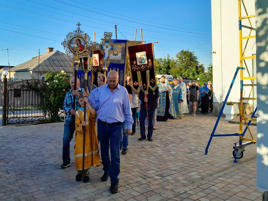 Вечірня свята Успіння Пресвятої Богородиці (ФОТО) | Фото 19