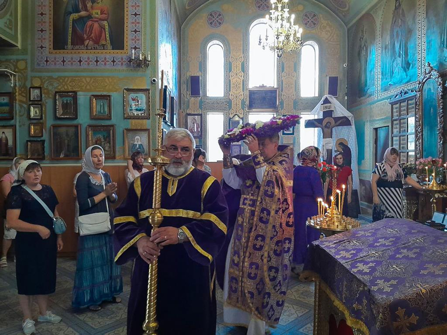 Винесення Чесних Древ Животворящого Хреста Господнього (Вечірнє богослужіння, ФОТО) | Фото 12