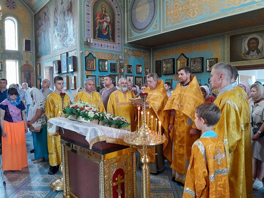 Пам'ять святих первоверховних апостолів Петра та Павла (ФОТО) | Фото 35