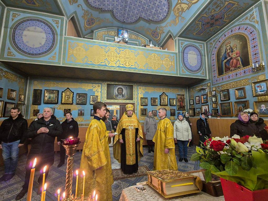 Неділя 25-а після П'ятидесятниці (Вечірнє богослужіння, ФОТО) | Фото 13