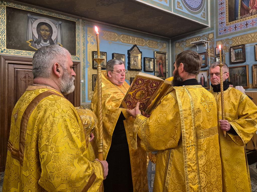 Неділя 28-а після П'ятидесятниці (Вечірнє богослужіння, ФОТО) | Фото 10