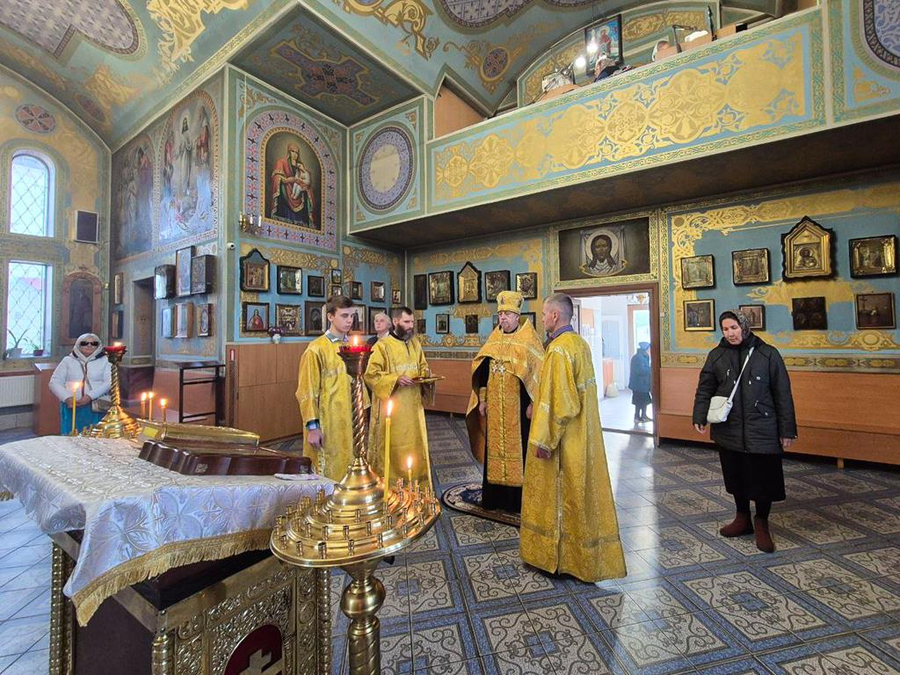Неділя 17-а після П'ятидесятниці (Вечірнє богослужіння, ФОТО) | Фото 9