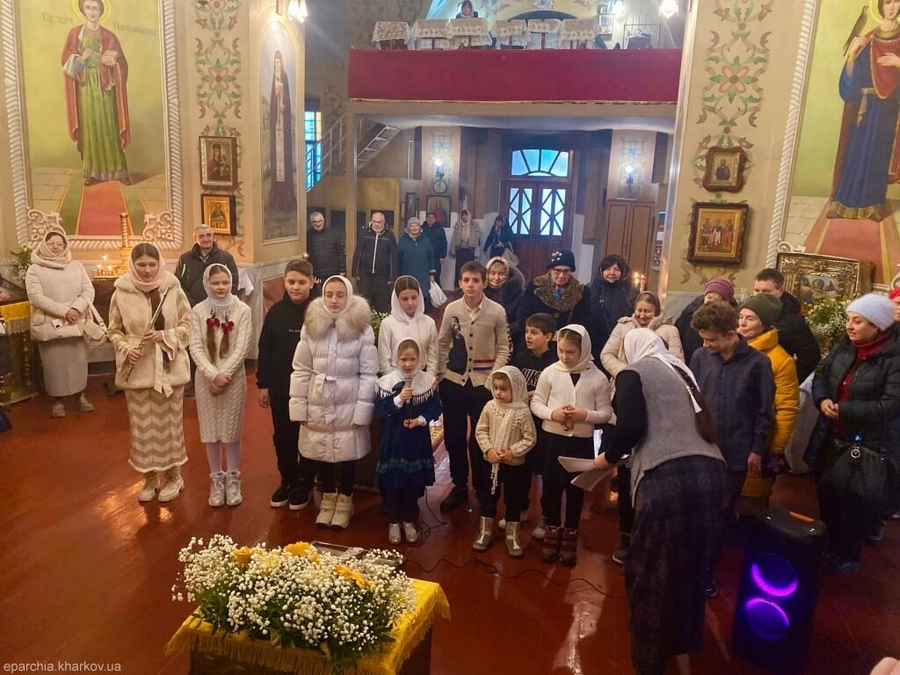 Святкове богослужіння у Свято-Миколаївському храмі міста Харкова (ФОТО) | Фото 19