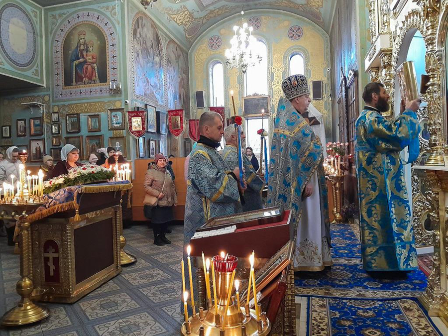Введення у храм Пресвятої Владичиці нашої Богородиці і Приснодіви Марії (ФОТО) | Фото 6