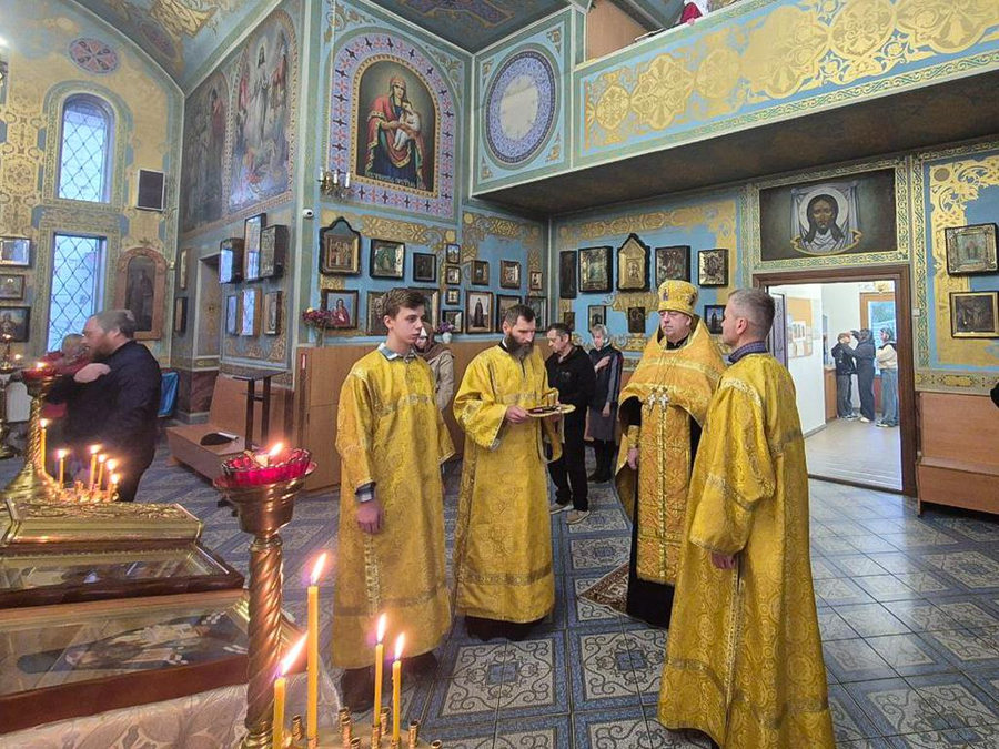 Неділя 18-а після П'ятидесятниці (Вечірнє богослужіння, ФОТО) | Фото 10