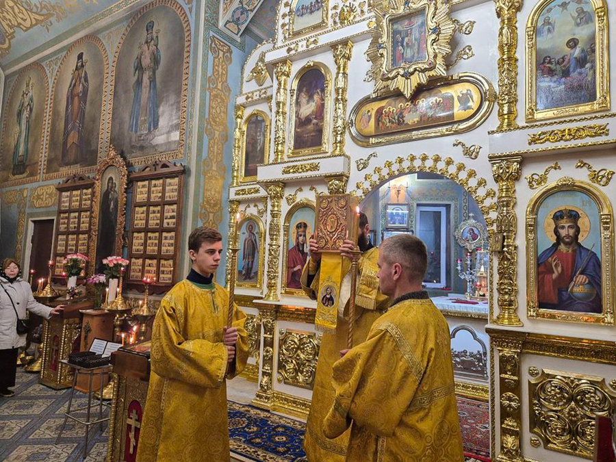 Неділя 25-а після П'ятидесятниці (Вечірнє богослужіння, ФОТО) | Фото 9