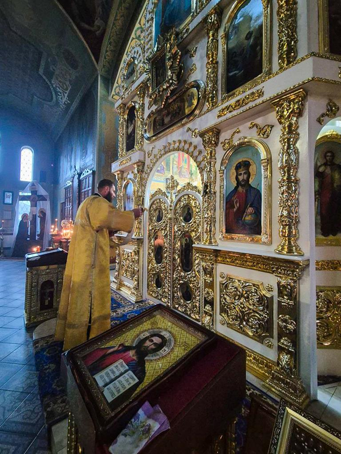 Неділя 18-а після П'ятидесятниці (Вечірнє богослужіння, ФОТО) | Фото 11