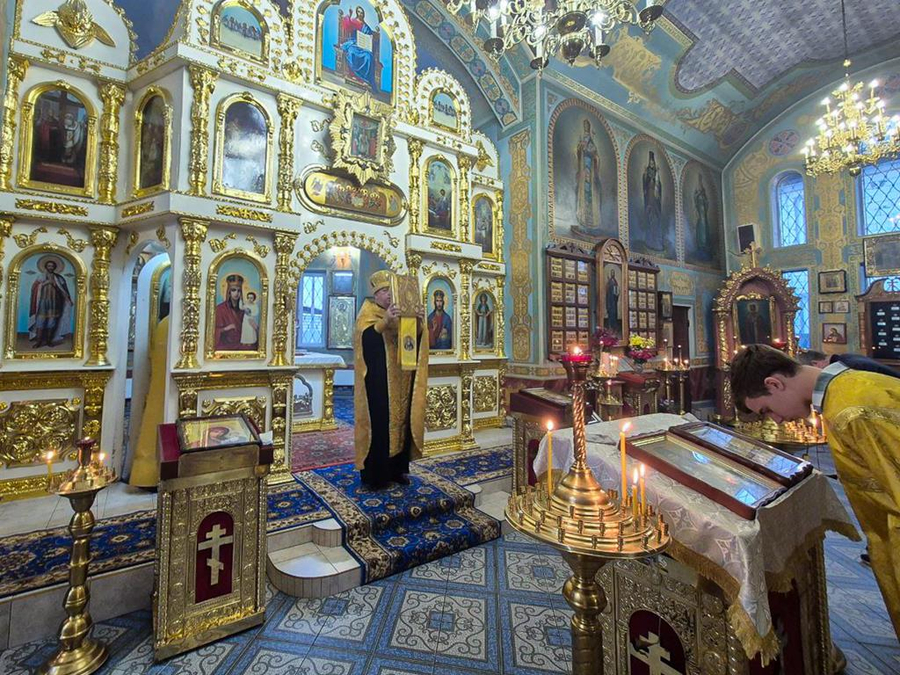 Неділя 18-а після П'ятидесятниці (Вечірнє богослужіння, ФОТО) | Фото 8