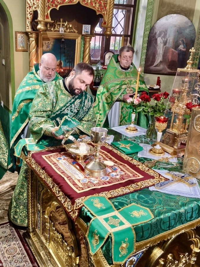 Престольне свято у храмі на честь 2000-ліття Різдва Христового (ФОТО) | Фото 12