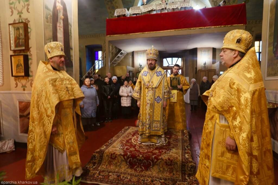 Святкове богослужіння у Свято-Миколаївському храмі міста Харкова (ФОТО) | Фото 8