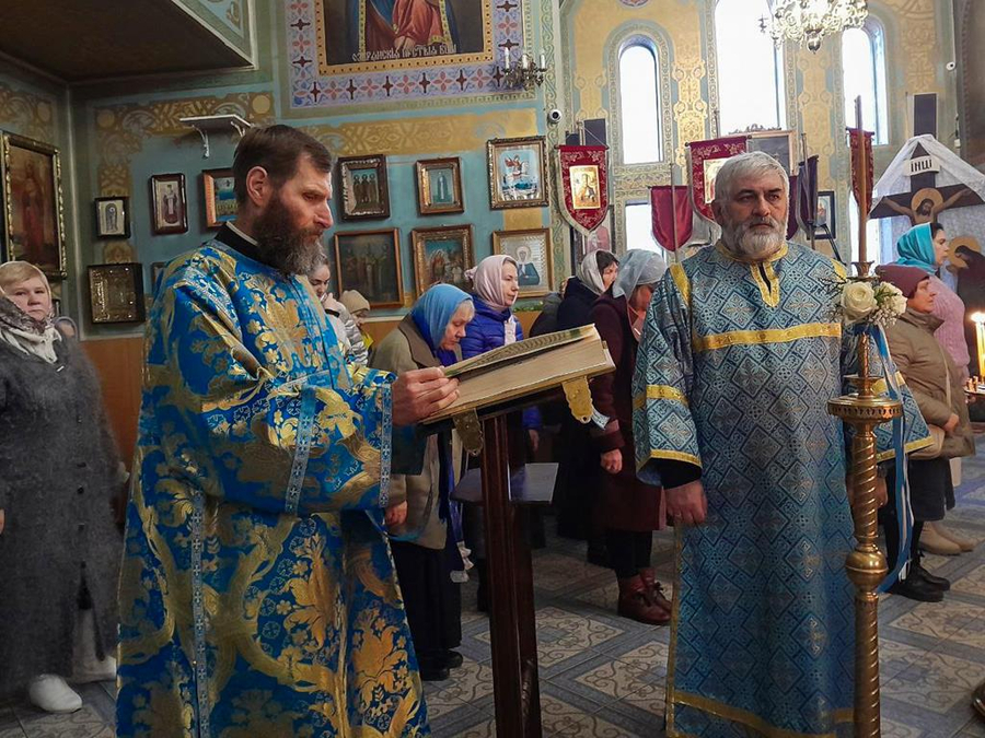 Введення у храм Пресвятої Владичиці нашої Богородиці і Приснодіви Марії (ФОТО) | Фото 8