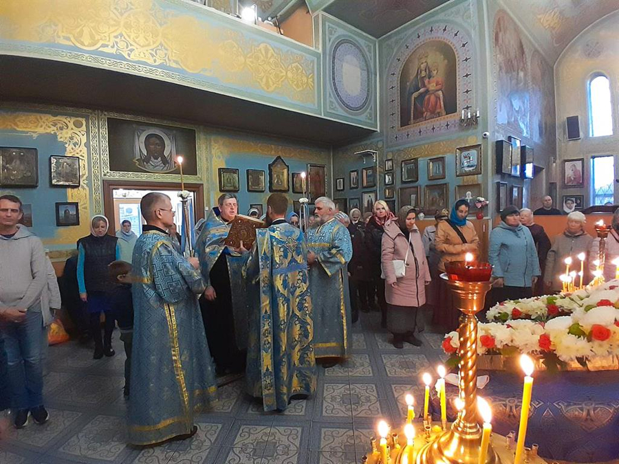 Покров Пресвятої Владичиці нашої Богородиці і Приснодіви Марії (Вечірнє богослужіння, ФОТО) | Фото 21