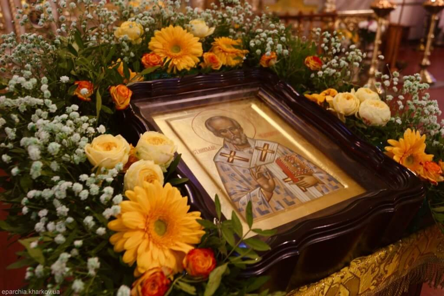 Святкове богослужіння у Свято-Миколаївському храмі міста Харкова (ФОТО) | Фото 4