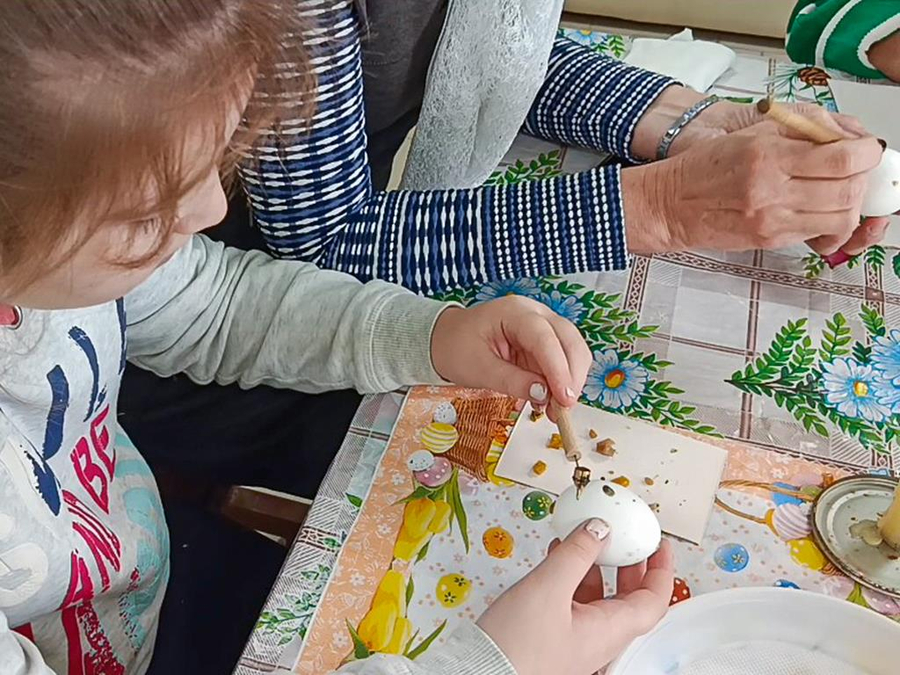 Майстер-клас з писанкарства (ФОТО) | Фото 6