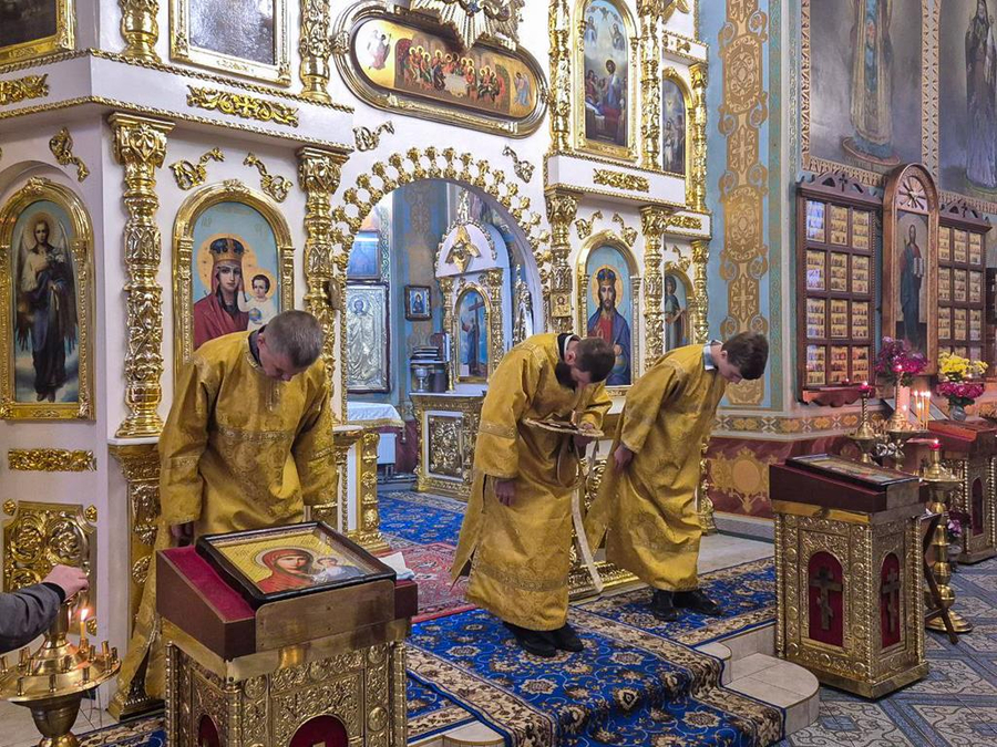 Неділя 18-а після П'ятидесятниці (Вечірнє богослужіння, ФОТО) | Фото 9