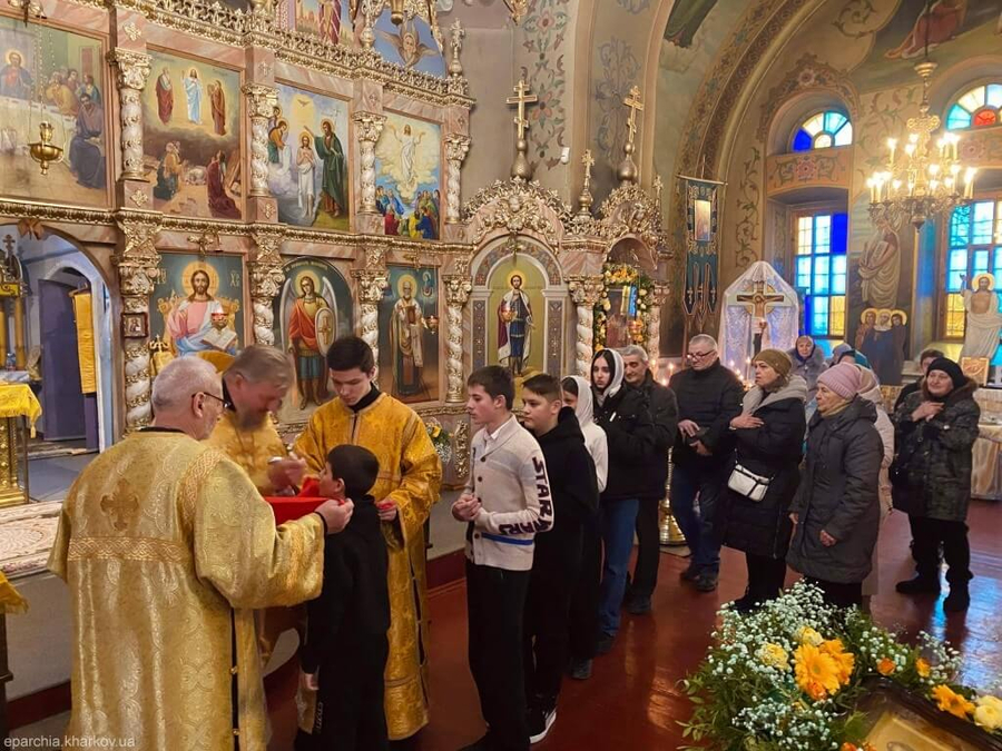 Святкове богослужіння у Свято-Миколаївському храмі міста Харкова (ФОТО) | Фото 15