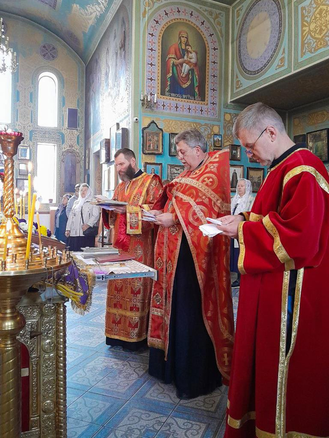 Молебень в день пам'яти святих мучениць Віри, Надії, Любові та матері їхньої Софії (ФОТО) | Фото 9