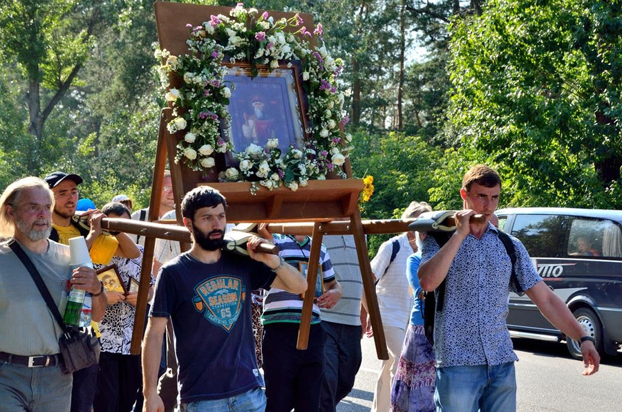 Прихожане нашего храма приняли участие в крестном ходе (ФОТО) | Фото 10