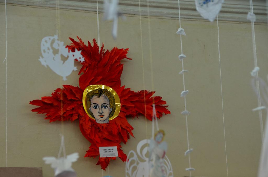 Выставка работ воскресных школ «Под крыльями Рождественских ангелов» (ФОТО) | Фото 15