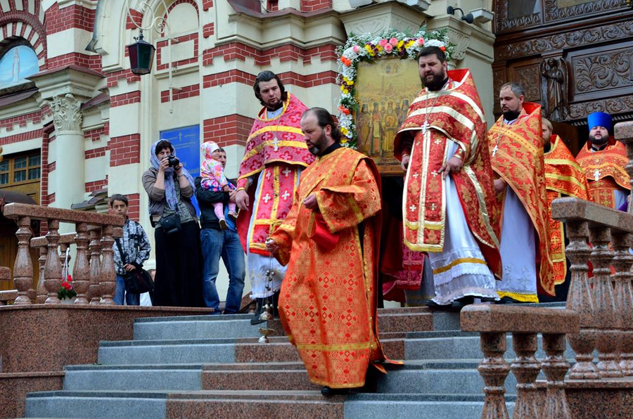 В Харькове состоялся крестный ход ко Дню защиты детей (ФОТО) | Фото 10