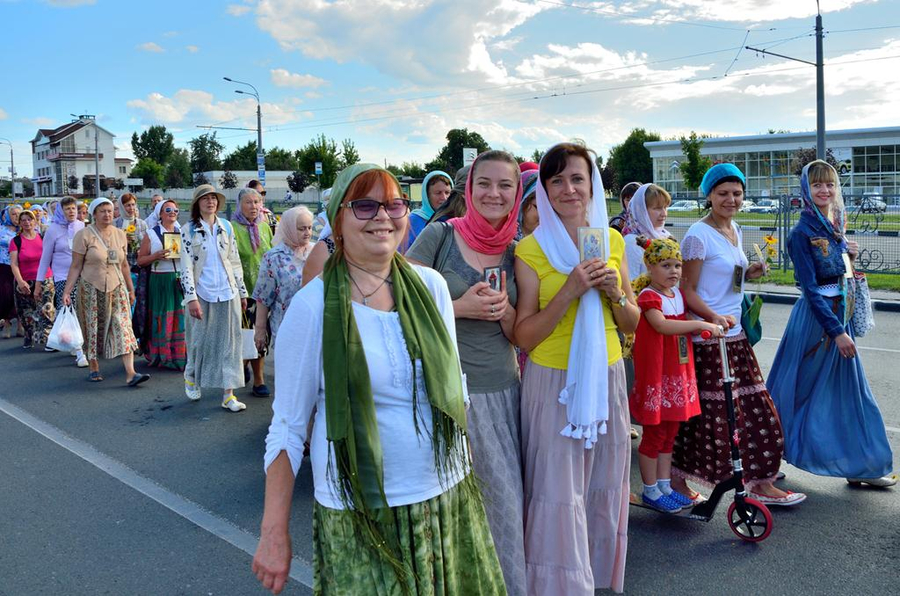 Прихожане нашего храма приняли участие во Всеукраинском Крестном ходе (ФОТО) | Фото 19