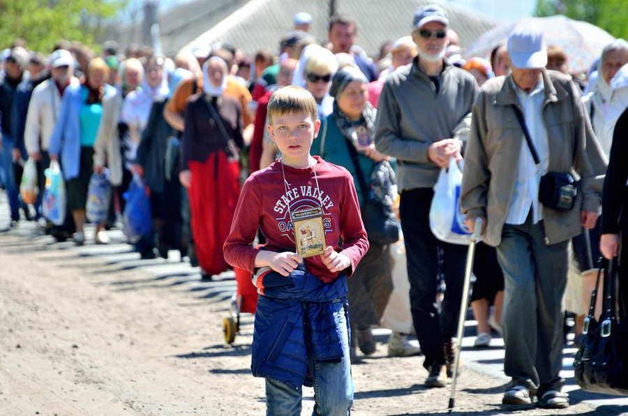 Крестный ход по случаю 25-летия Харьковского архиерейского собора (ФОТО) | Фото 8