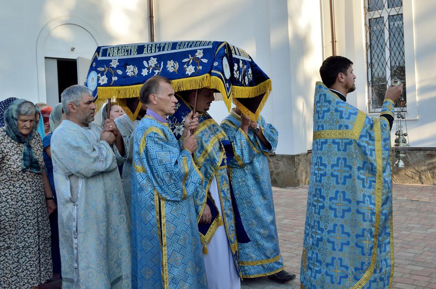 Чин погребения Пресвятой Богородицы с крестным ходом (ФОТО) | Фото 18