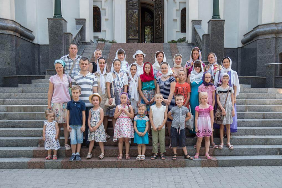 Учащиеся воскресной школы нашего храма посетили Свято-Жено-Мироносицкий храм г. Харькова | Фото 16