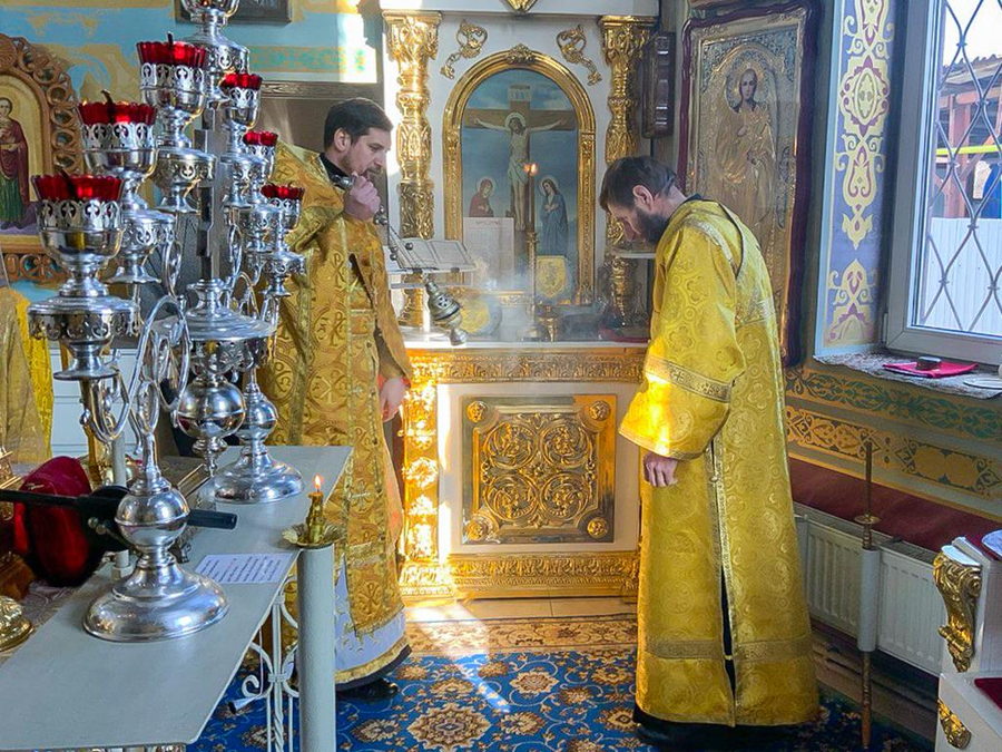 Собор вселенських вчителів і святителів Василія Великого, Григорія Богослова та Іоанна Златоуста (ФОТО) | Фото 8