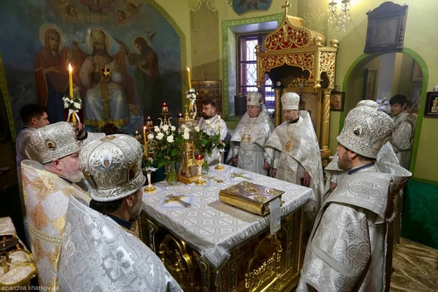 Святкове богослужіння в храмі на честь 2000-ліття Різдва Христового (ФОТО) | Фото 6