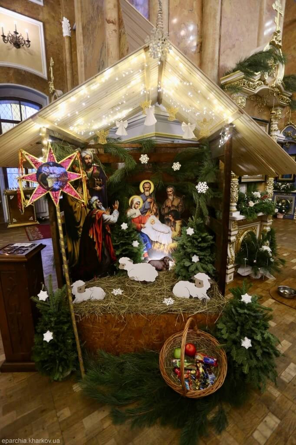 Святкове богослужіння у Свято-Успенському соборі міста Харкова (ФОТО) | Фото 7