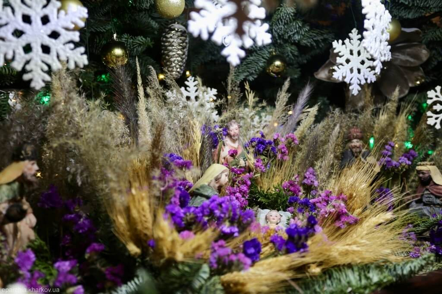 Святкове богослужіння у Свято-Успенському соборі міста Харкова (ФОТО) | Фото 10