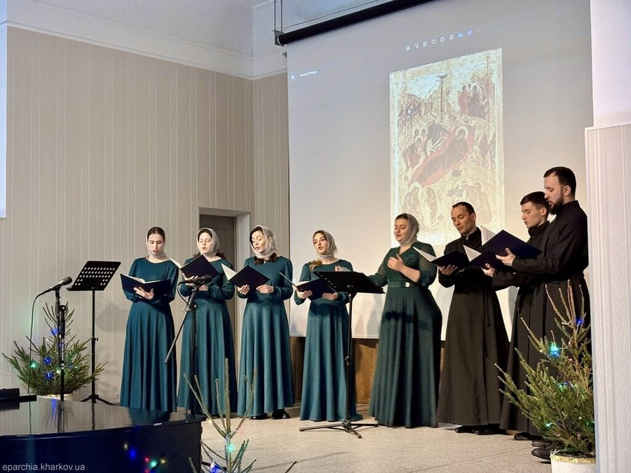 У духовно-просвітницькому центрі «Фома» відбувся різдвяний творчий вечір недільних шкіл (ФОТО) | Фото 5