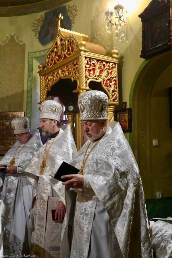 Святкове богослужіння в храмі на честь 2000-ліття Різдва Христового (ФОТО) | Фото 5