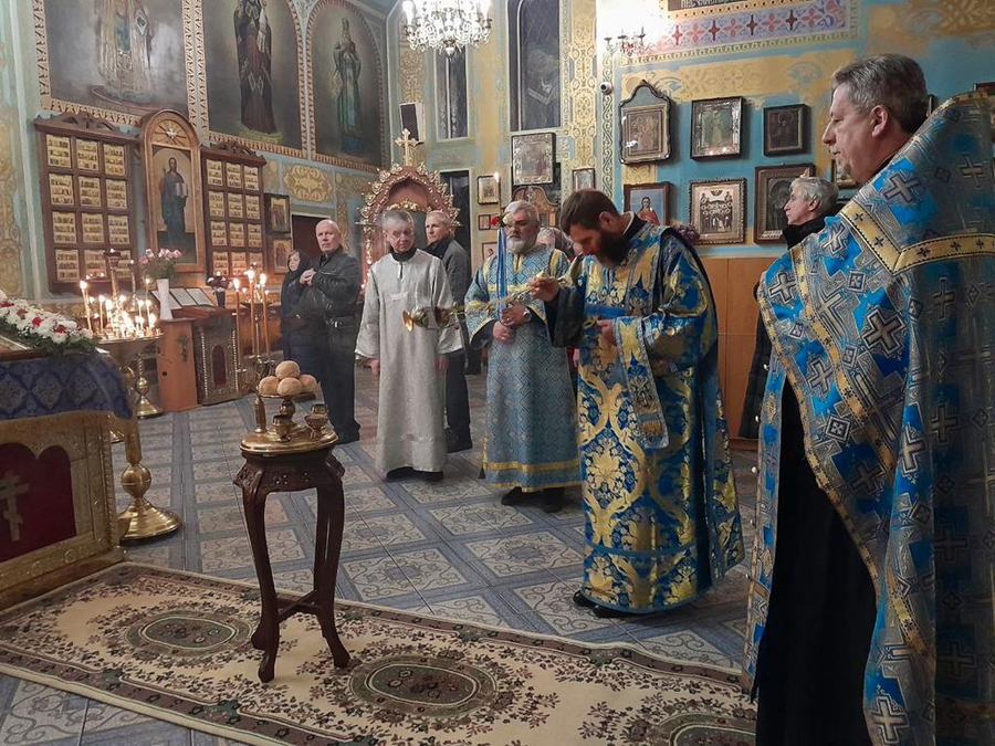 Введення у храм Пресвятої Владичиці нашої Богородиці і Приснодіви Марії (Вечірнє богослужіння, ФОТО) | Фото 9