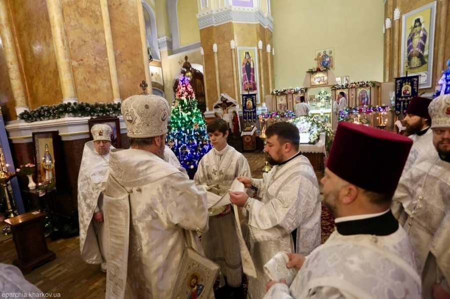 Святкове богослужіння у Свято-Успенському соборі міста Харкова (ФОТО) | Фото 6