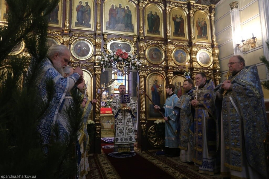 Святкове богослужіння у Свято-Покровському чоловічому монастирі міста Харкова (ФОТО) | Фото 16